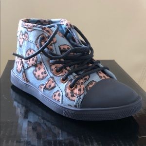 Dezzys Cookie Crumbler Canvas High Tops